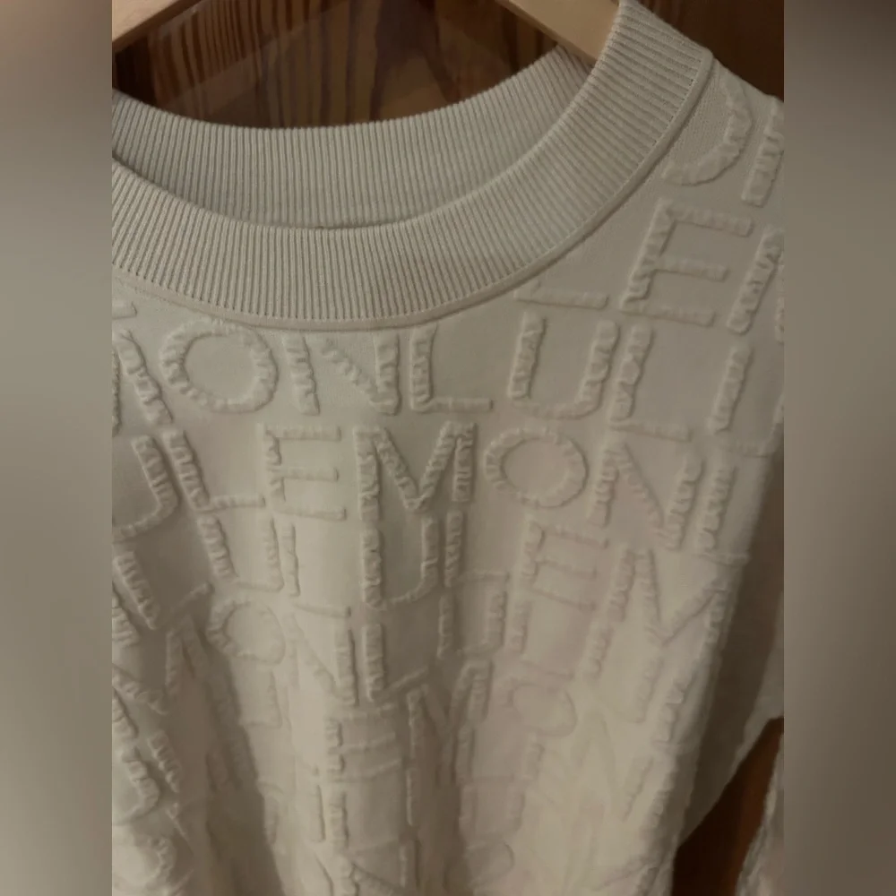 Lululemon Athletica Jacquard Cotton Blend Cream Crew Neck Sweater Size Medium - Picture 8 of 11